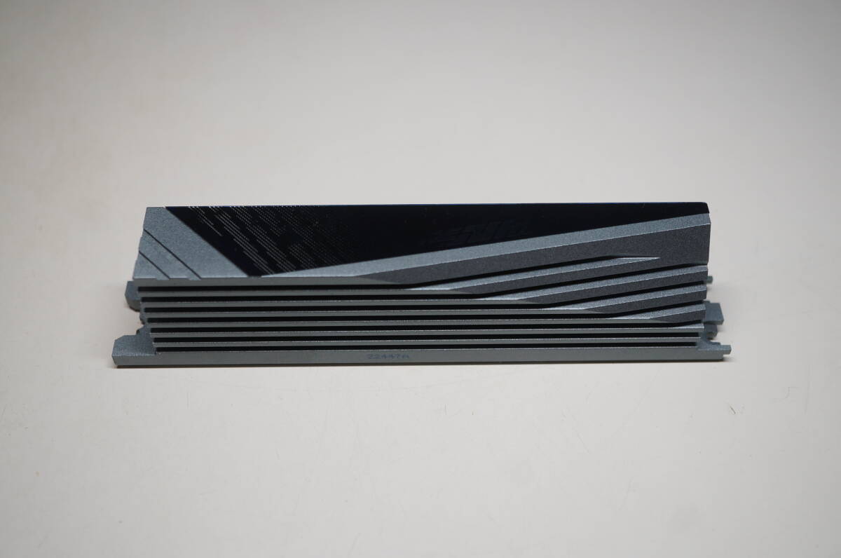 M.2 SSD用 ヒートシンク GIGABYTEマザー用?拍卖