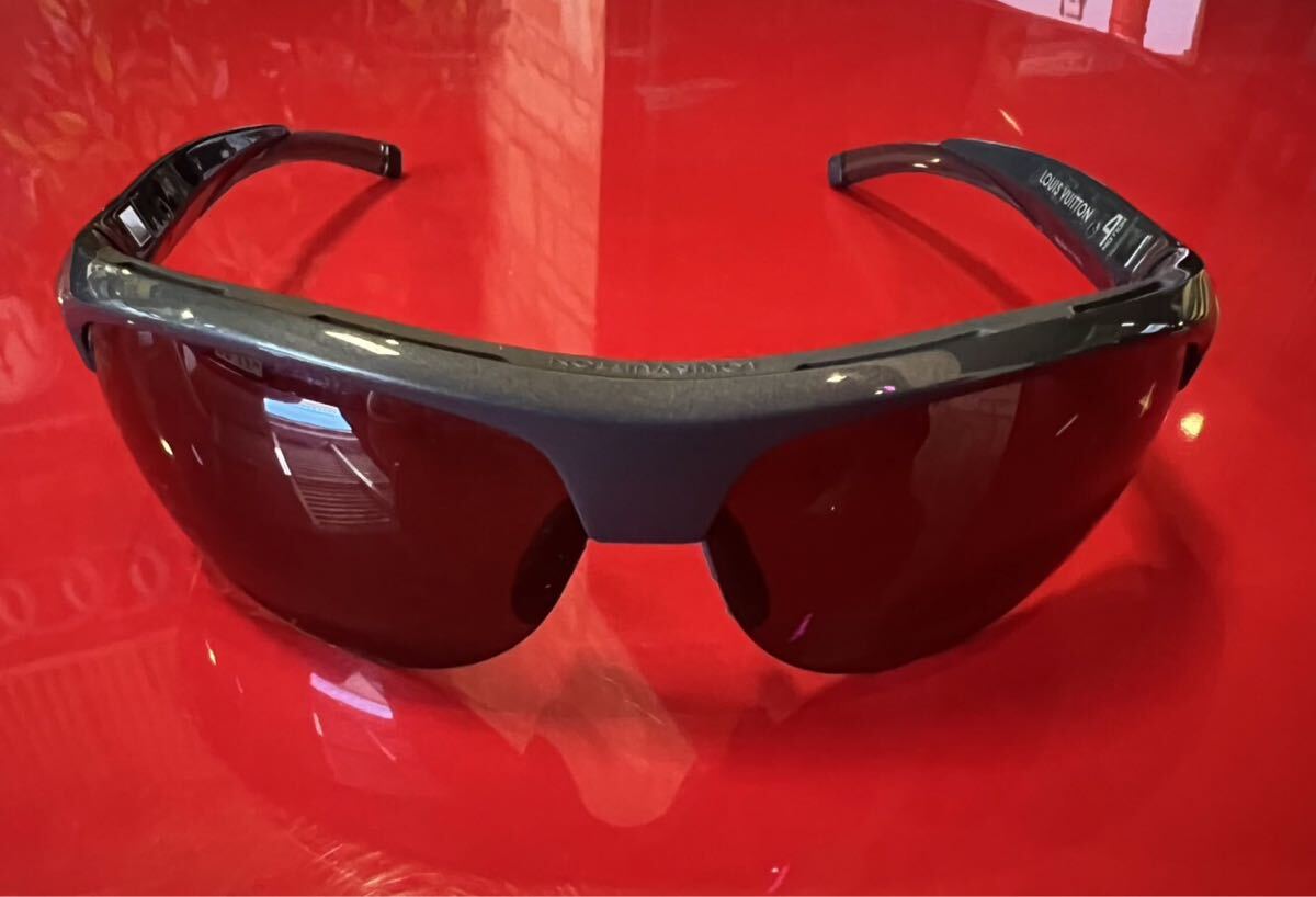 LOUIS VUITTON◆ルイヴィトン/サングラス/LV4モーションエアー/Z0319U/ケースなし《USED》拍卖