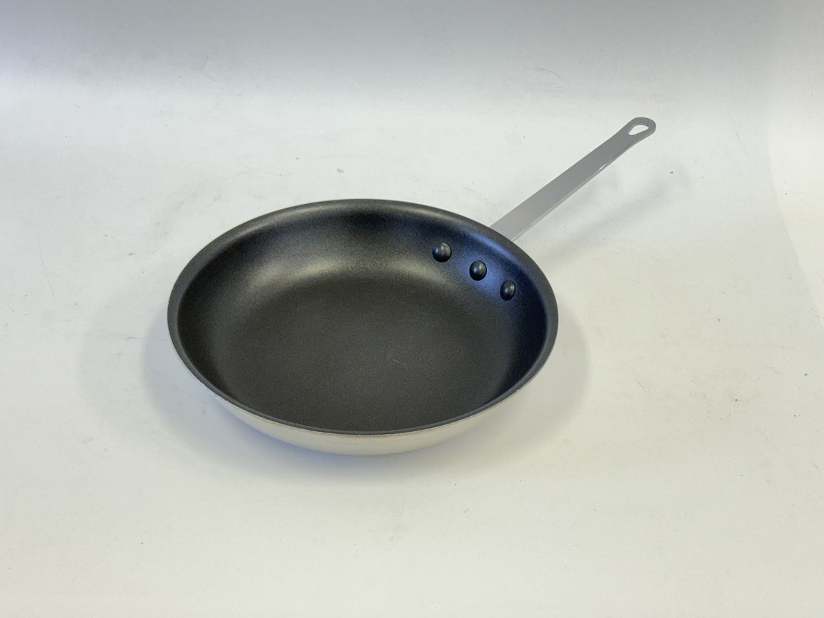 【中古特価】251014007 業務用 アルミフライパン 25cm フッ素コーティング ガス用 直火専用 プロ仕様 T25 キプロスター KIPROSTAR拍卖