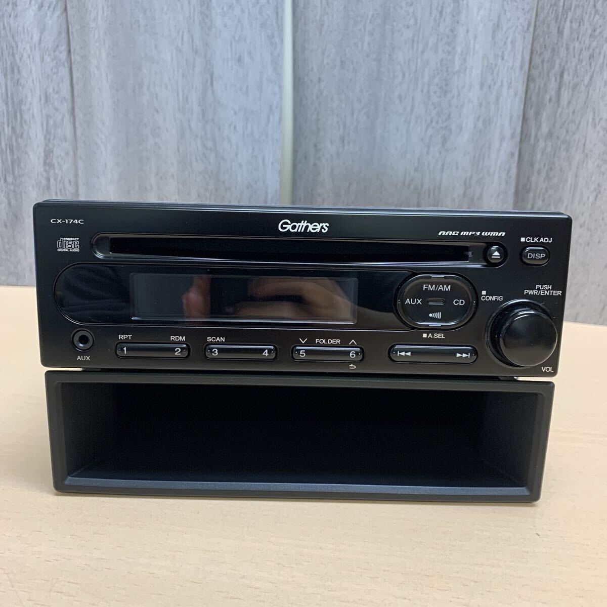 y111213m Gathers ギャザズ ホンダ CX-174C CDプレーヤー カーオーディオ カーステレオ チューナー デッキ 小物入れ 拍卖