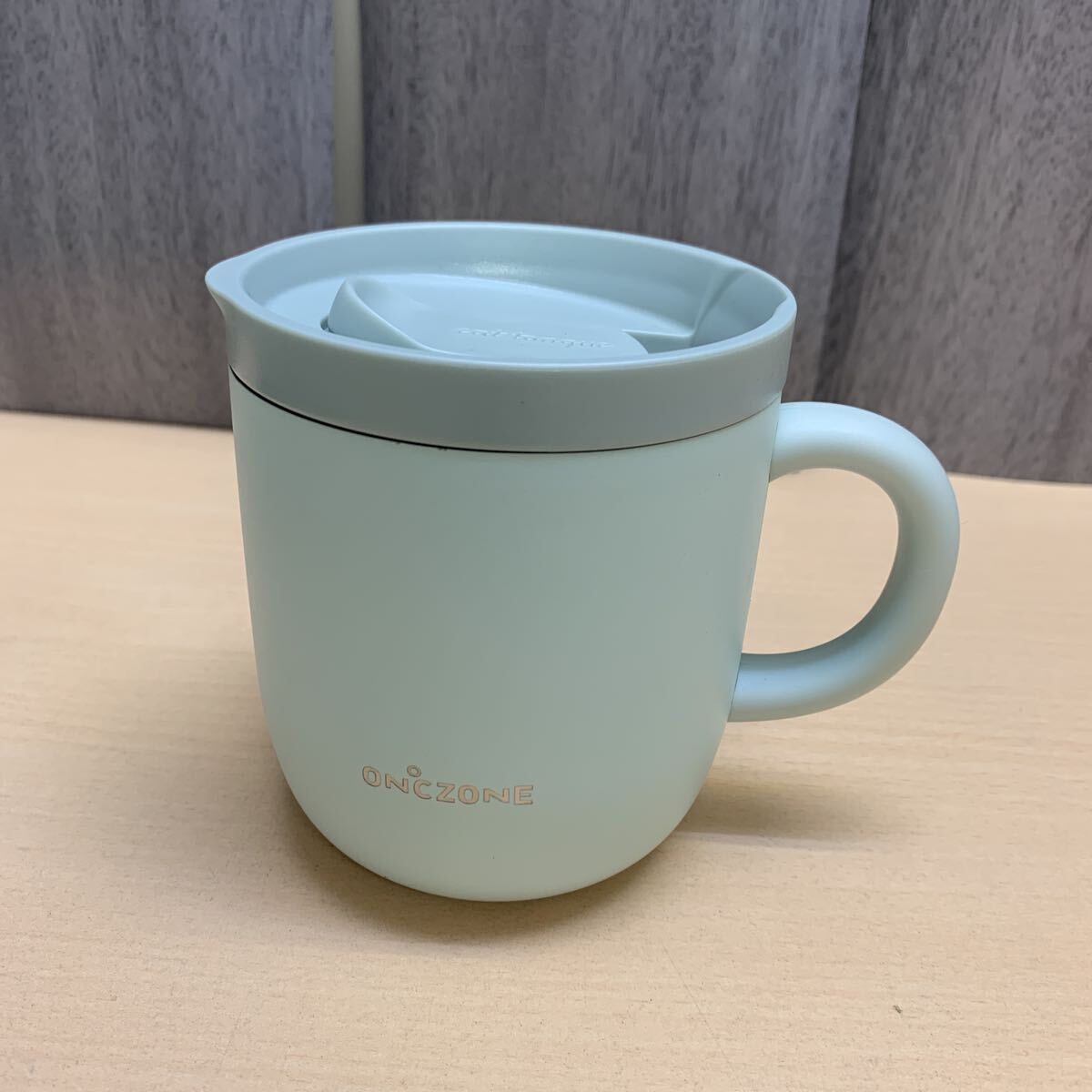 y111215m ドウシシャ マグカップ 猫じた専科 260ml 真空断熱 吸熱 フタ付き サックス ON℃ZONE(オンドゾーン)拍卖