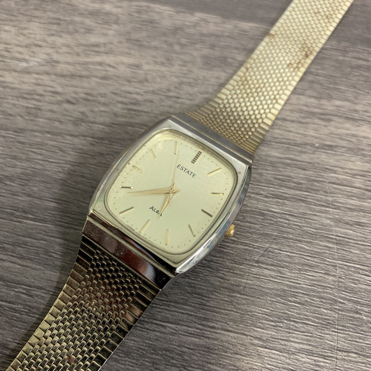 y111302m 【現状品】 昭和レトロ ALBA ESTATE V701-5080 腕時計 SEIKO セイコー アルバ エステートメンズ クオーツ式 拍卖