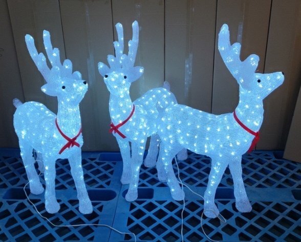 クリスマス装飾クリスマス光を放つ小鹿アクリル鹿エルク鹿クリスマスツリー飾りウインドー置物です拍卖