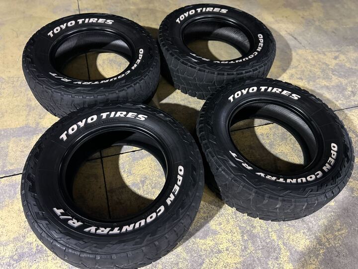 ジムニー JB64 TOYOトーヨータイヤ オープンカントリー R/T ホワイトレター 20年製 235/70R16 16インチ 4本セット ☆★即決★☆拍卖