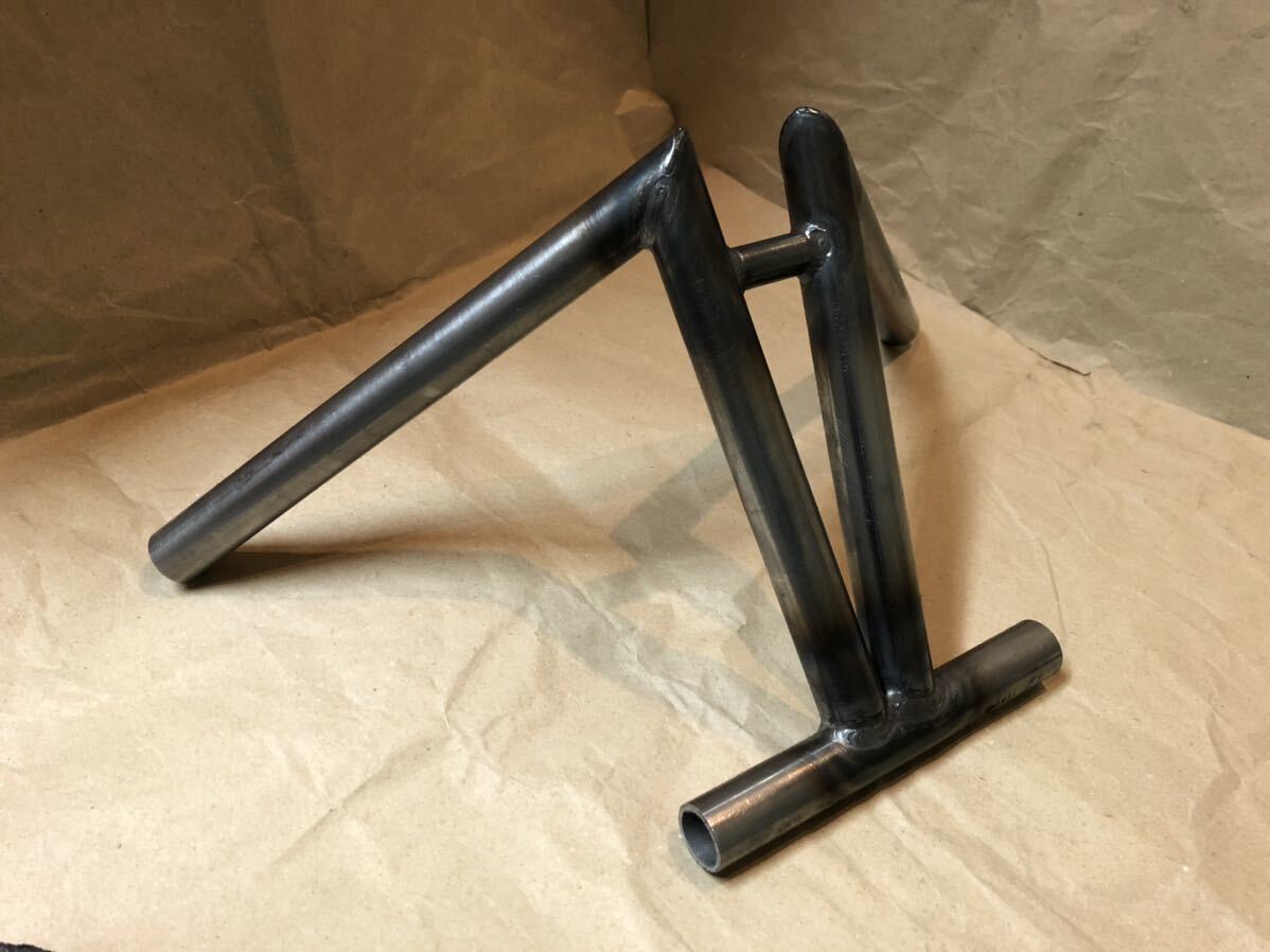 ナローVバー Zバー アタックバー ロボハン SR XS 250TR カブ TW エストレヤ グラストラッカー チョッパー 7/8インチ 送料込み拍卖