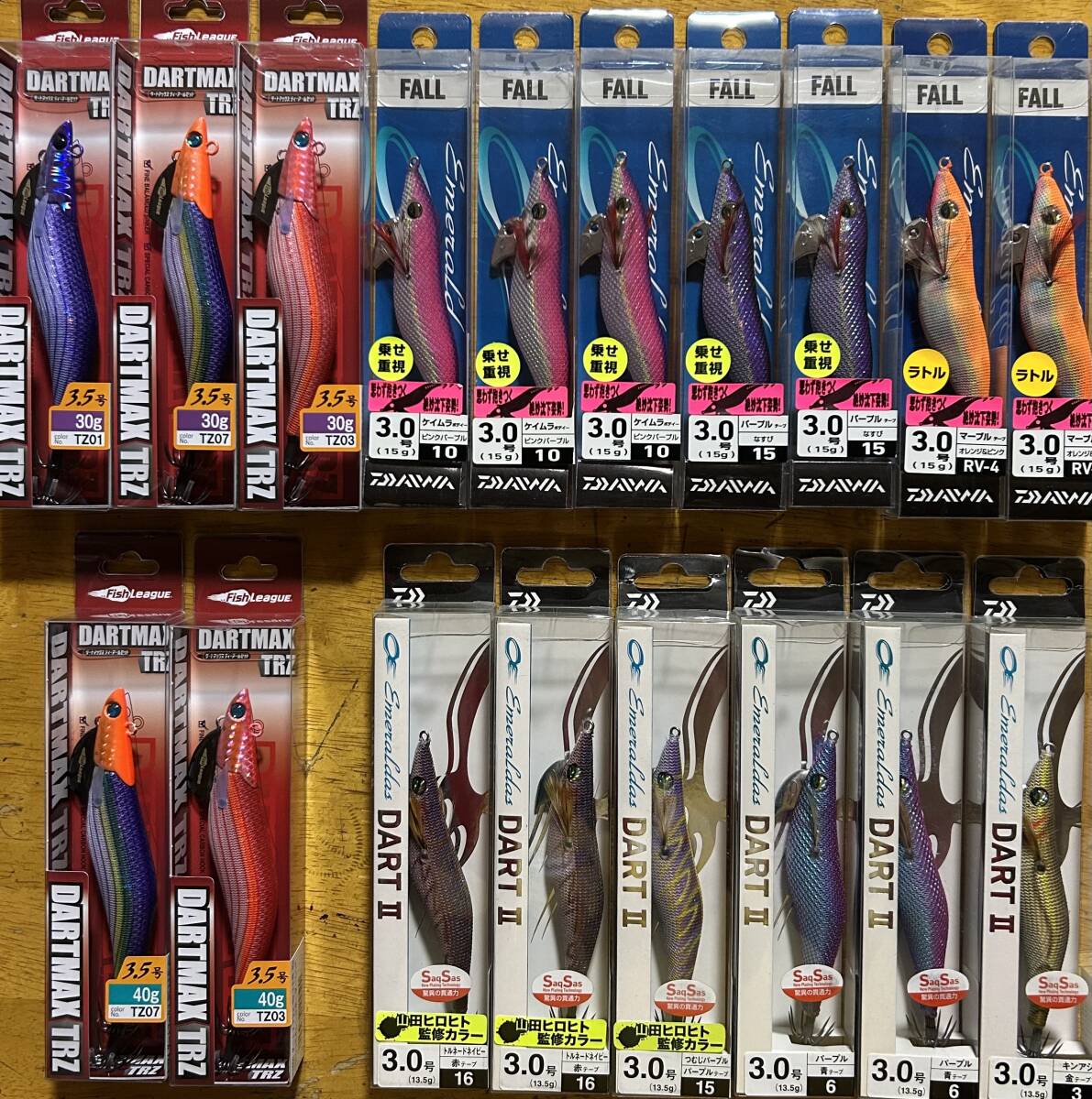 特価★新品★ダートマックスTRZ3.5号40g2本+30g3本+エメラルダスダートⅡ3.0号×6本 FALL3.0号×7本 合計18本セット 28,500円相当拍卖