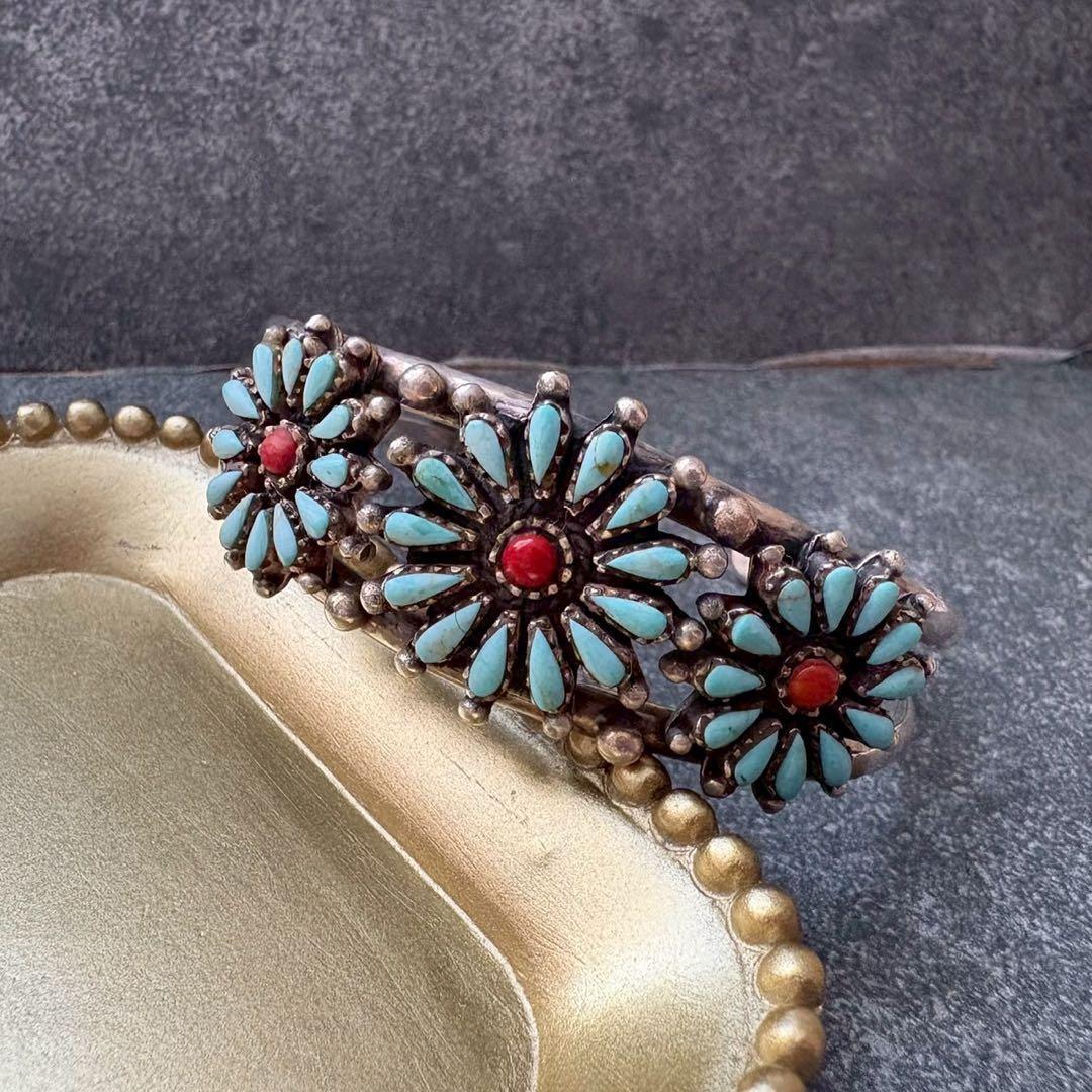 希少 ヴィンテージ シルバー 925 ターコイズ フラワーモチーフ バングル silver インディアンジュエリー vintage アクセサリー拍卖
