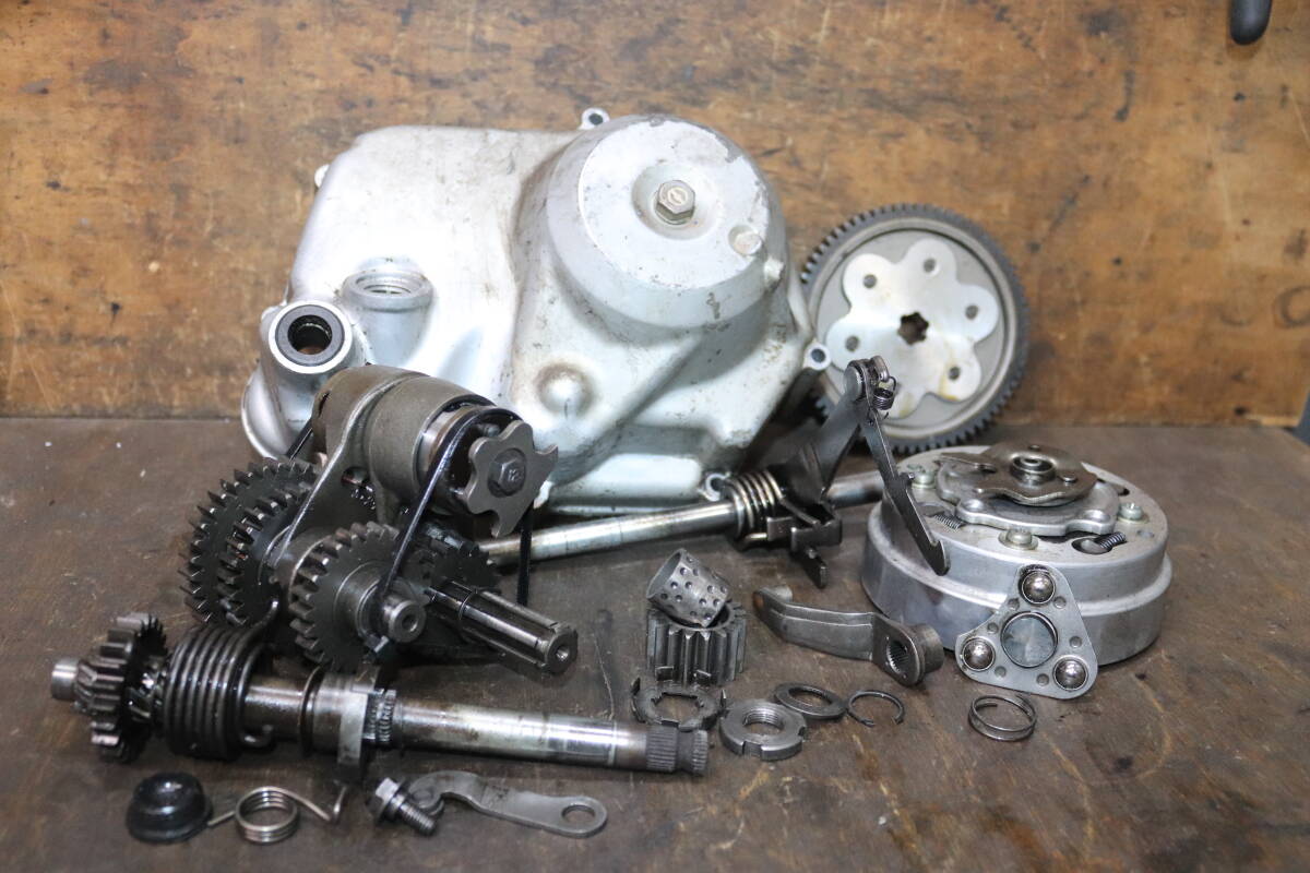 シャリー6v自動遠心3速ミッション付/1-1103モンキーDAXカブ拍卖