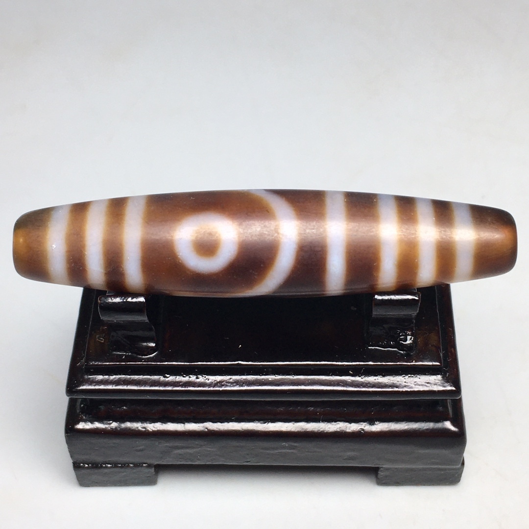 旧蔵 兩眼天珠 風水開運 自然風化 高油 根付 中国古玩 骨董品 時代物 稀少唐物拍卖