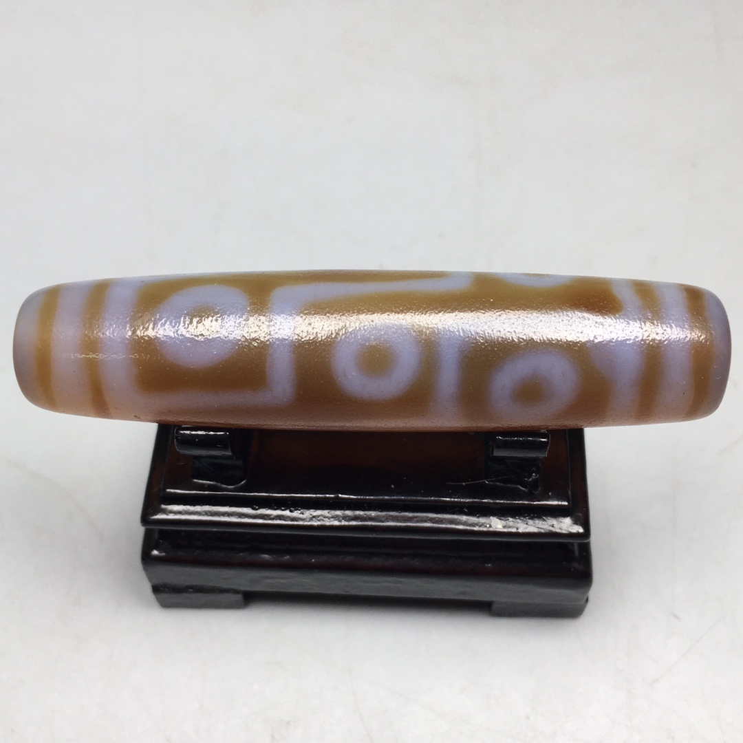 旧蔵 九眼天珠 風水開運 自然風化 高油 根付 中国古玩 骨董品 時代物 稀少唐物拍卖