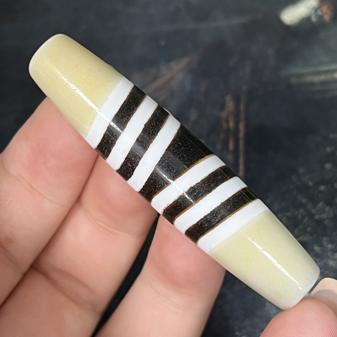 旧蔵 多綫天珠 風水開運 自然風化 高油 根付 中国古玩 骨董品 時代物 稀少唐物拍卖