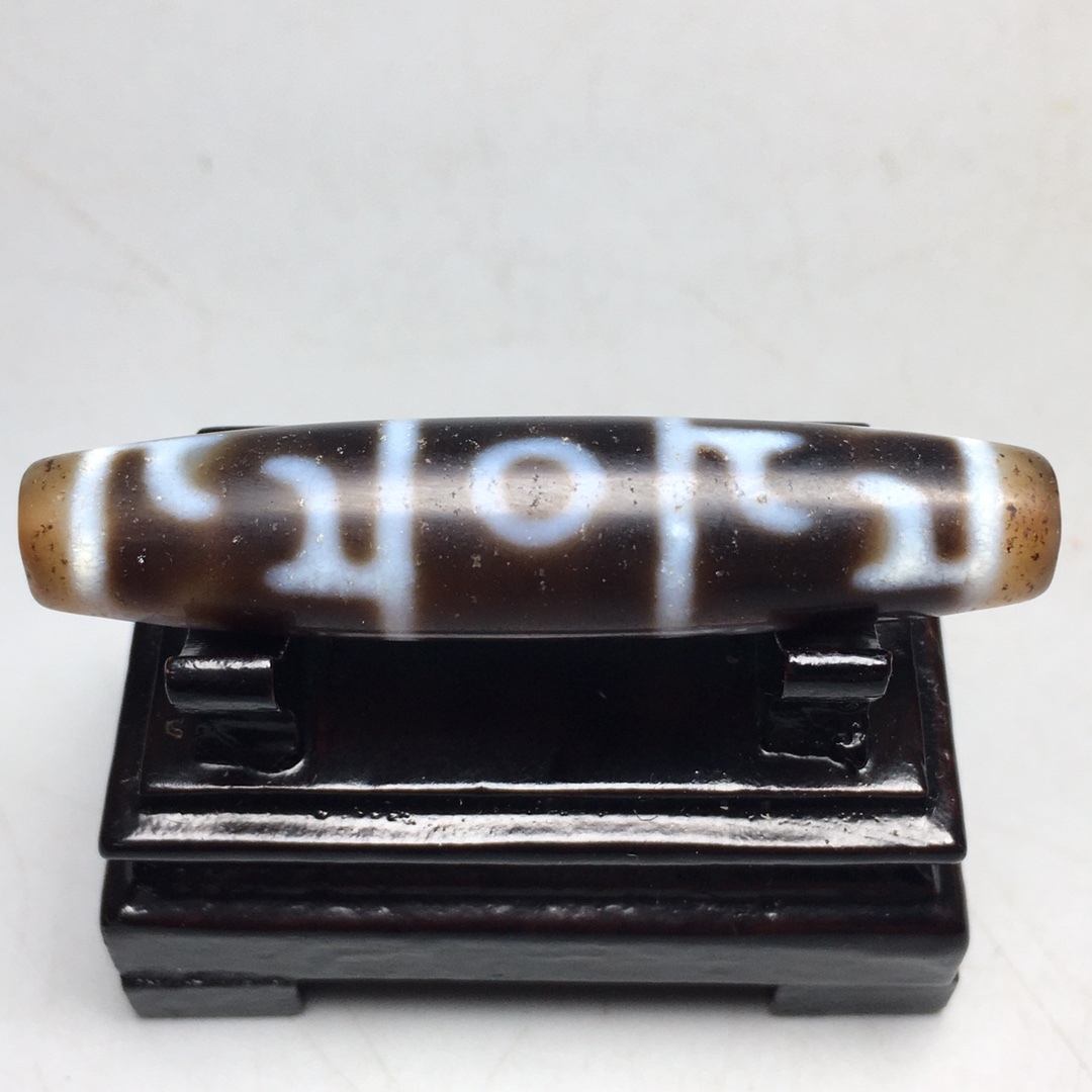 旧蔵 三眼天珠 風水開運 自然風化 高油 根付 中国古玩 骨董品 時代物 稀少唐物拍卖