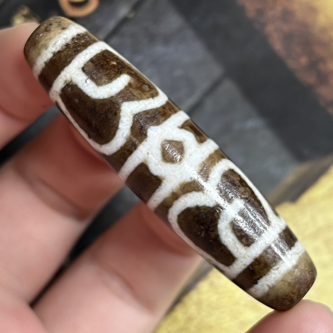 旧蔵 蓮師法器天珠 風水開運 自然風化 高油 根付 中国古玩 骨董品 時代物 稀少唐物拍卖