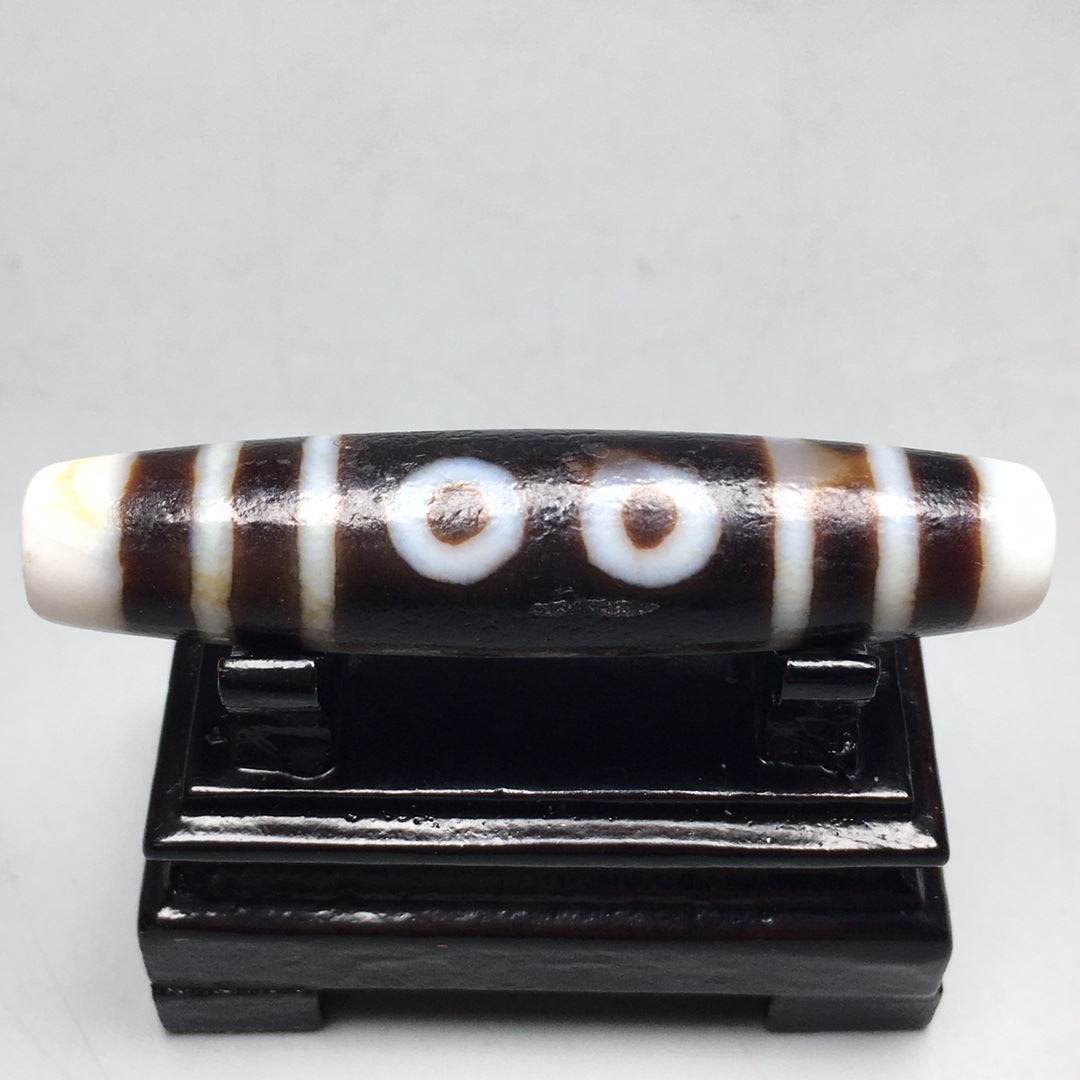 旧蔵 五眼天珠 風水開運 自然風化 高油 根付 中国古玩 骨董品 時代物 稀少唐物拍卖