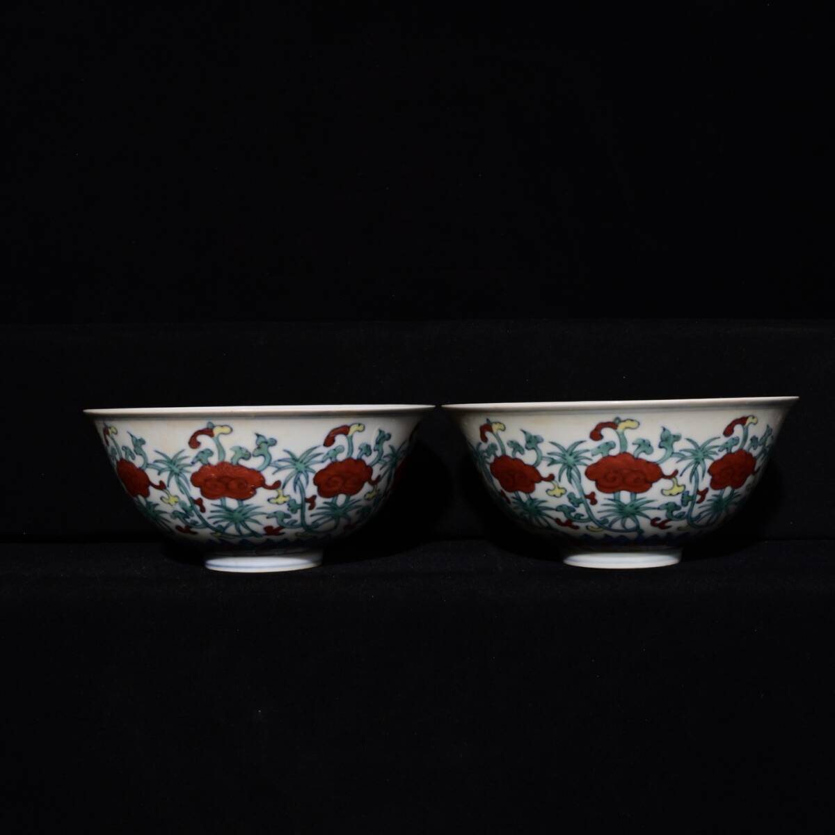 旧蔵 明代 成化 斗彩 花卉紋 碗 古陶瓷品 陶藝 古擺件 古置物 中国古玩 骨董品 時代物 稀少唐物拍卖