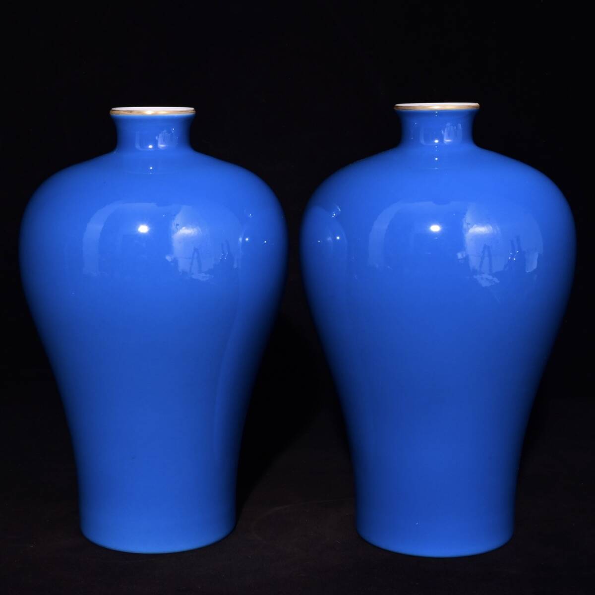 旧蔵 清代 雍正 藍釉 描金 梅瓶 古陶瓷品 陶藝 古擺件 古置物 中国古玩 骨董品 時代物 稀少唐物拍卖