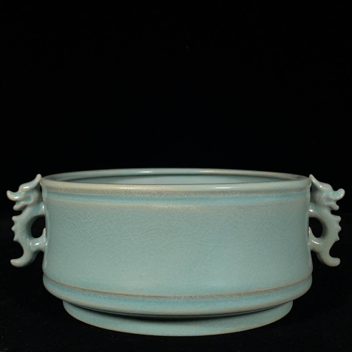 旧蔵 宋代 汝窯 銘文 雙耳洗 古陶瓷品 陶藝 古擺件 古置物 中国古玩 骨董品 時代物 稀少唐物拍卖