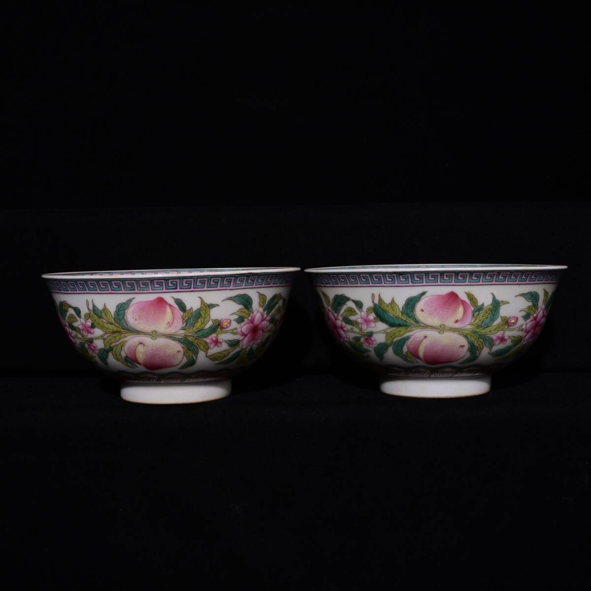 旧蔵 清代 雍正 琺琅彩 花卉寿桃紋 碗 古陶瓷品 陶藝 古擺件 古置物 中国古玩 骨董品 時代物 稀少唐物拍卖