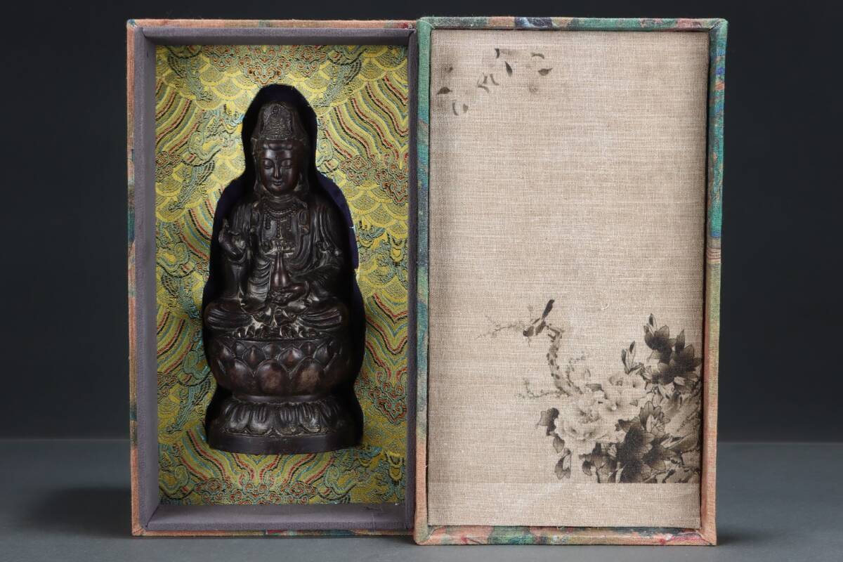 旧蔵 沈香木彫 觀音 擺件 古擺件 古置物 中国古玩 骨董品 時代物 稀少唐物拍卖