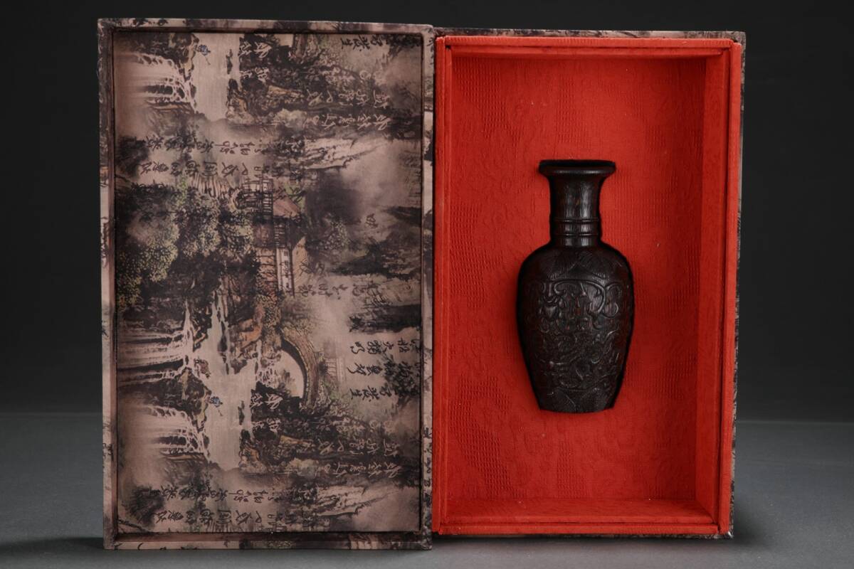 旧蔵 牛角彫 瓶子 古擺件 古置物 中国古玩 骨董品 時代物 稀少唐物拍卖