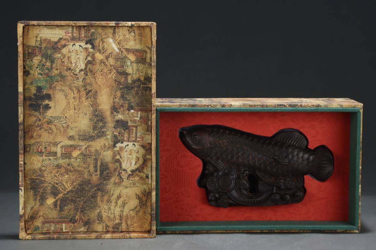 旧蔵 沈香木彫 魚 擺件 古擺件 古置物 中国古玩 骨董品 時代物 稀少唐物拍卖