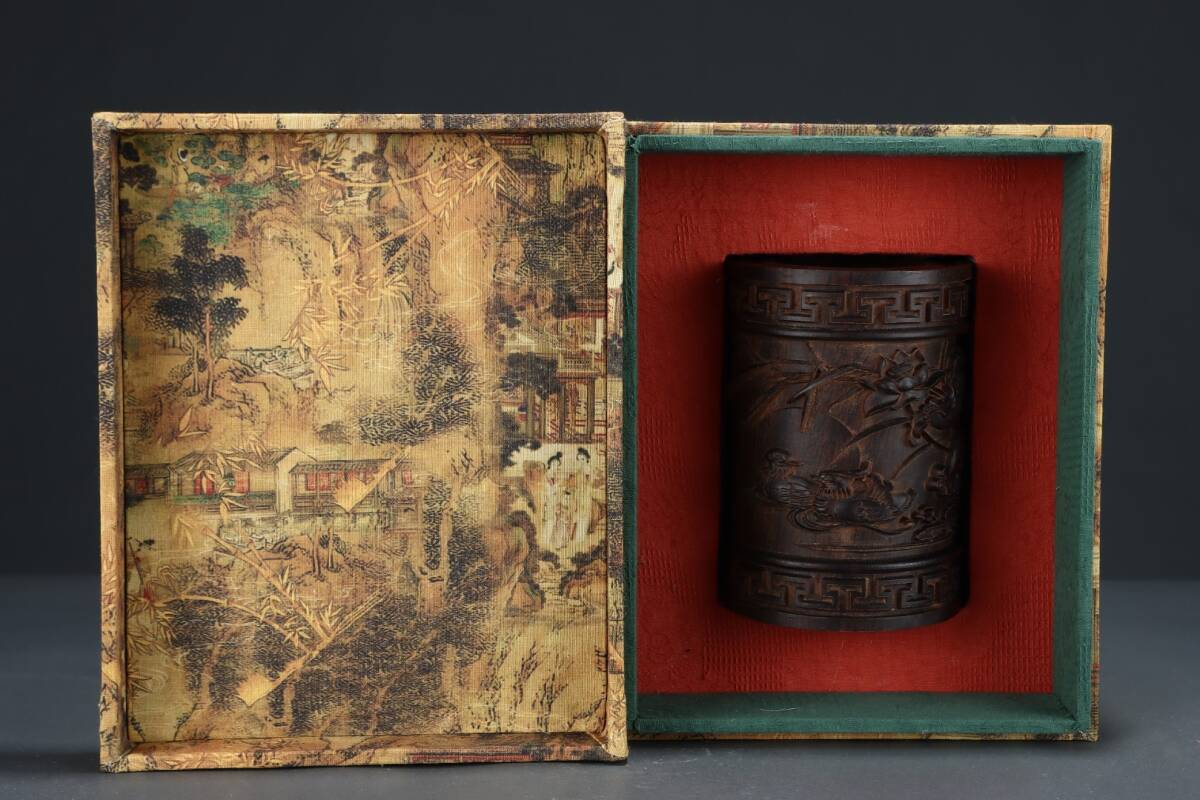 旧蔵 沈香木彫 鴛鴦戯水 筆筒 古擺件 古置物 中国古玩 骨董品 時代物 稀少唐物拍卖