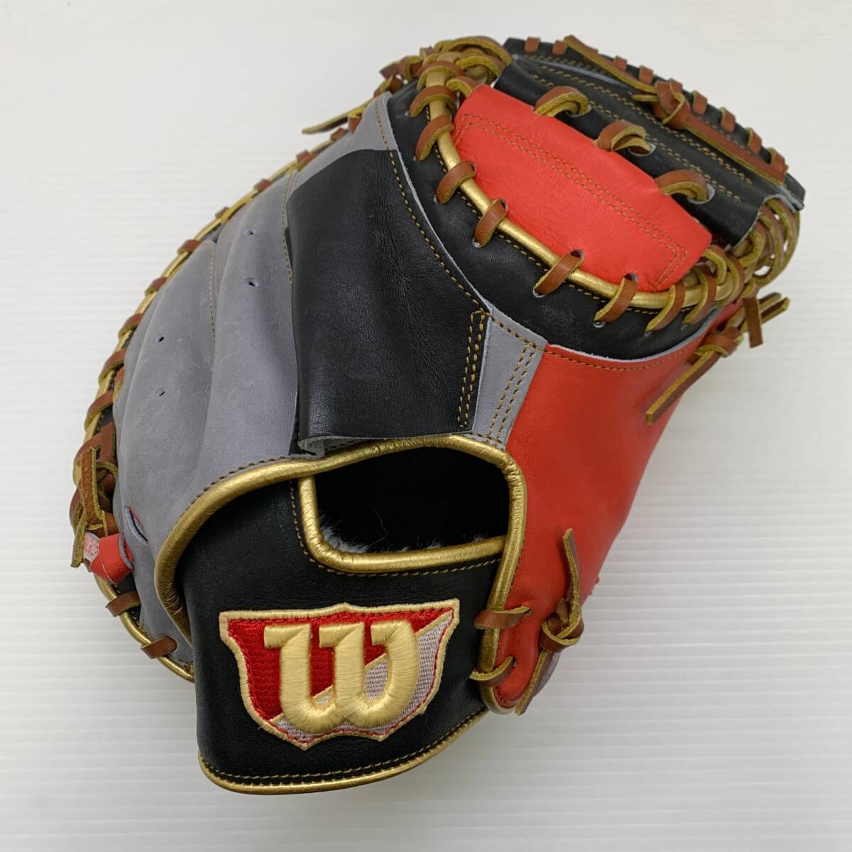 ウィルソン Wilson ワナビーヒーロー 軟式 大人 一般 キャッチャーミット 捕手 グローブ グラブ 右投げ 中古品 野球 6821拍卖