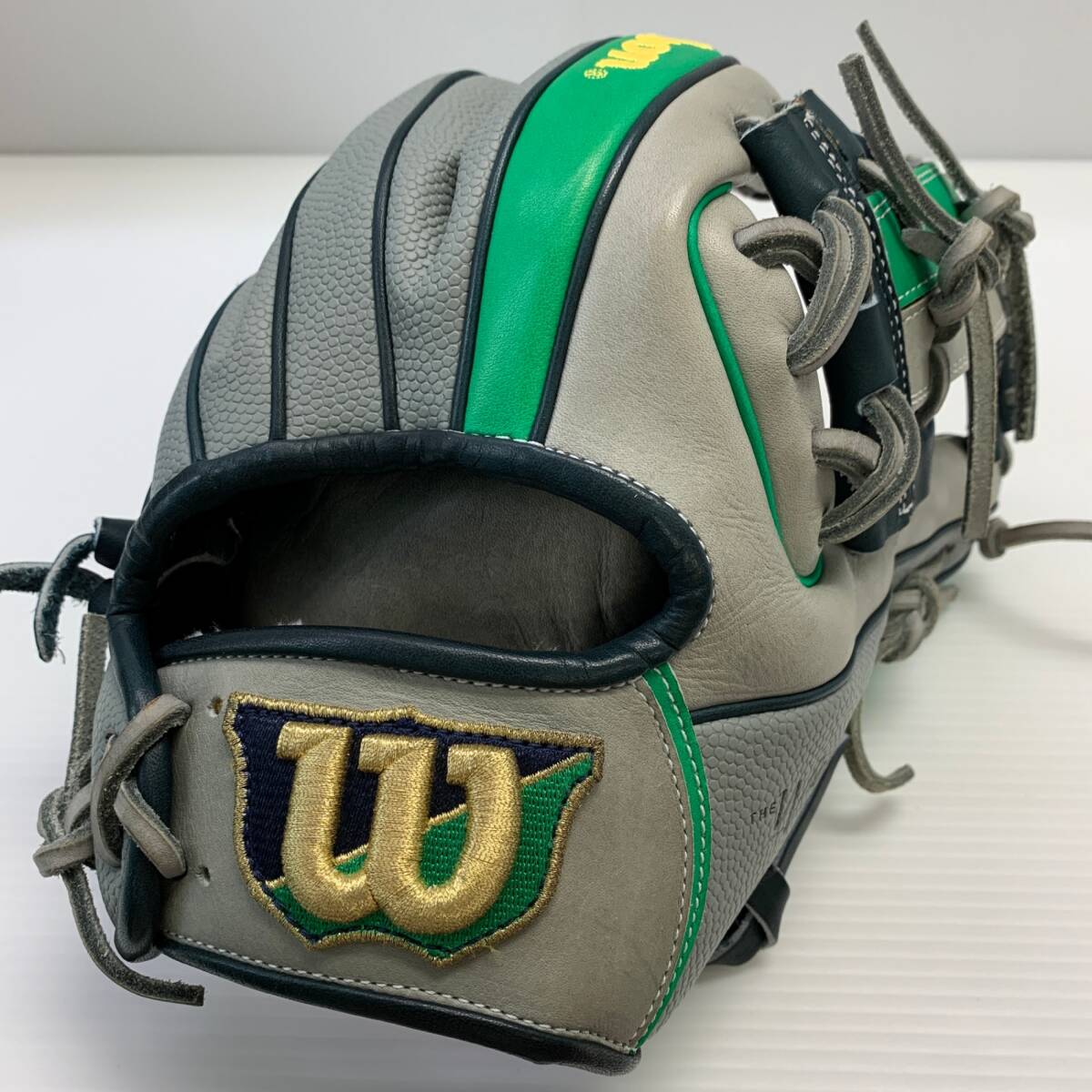 ウィルソン Wilson ワナビーヒーロー 軟式 大人 一般 内野手用 グローブ グラブ 右投げ RHW86H 中古品 野球 7058拍卖