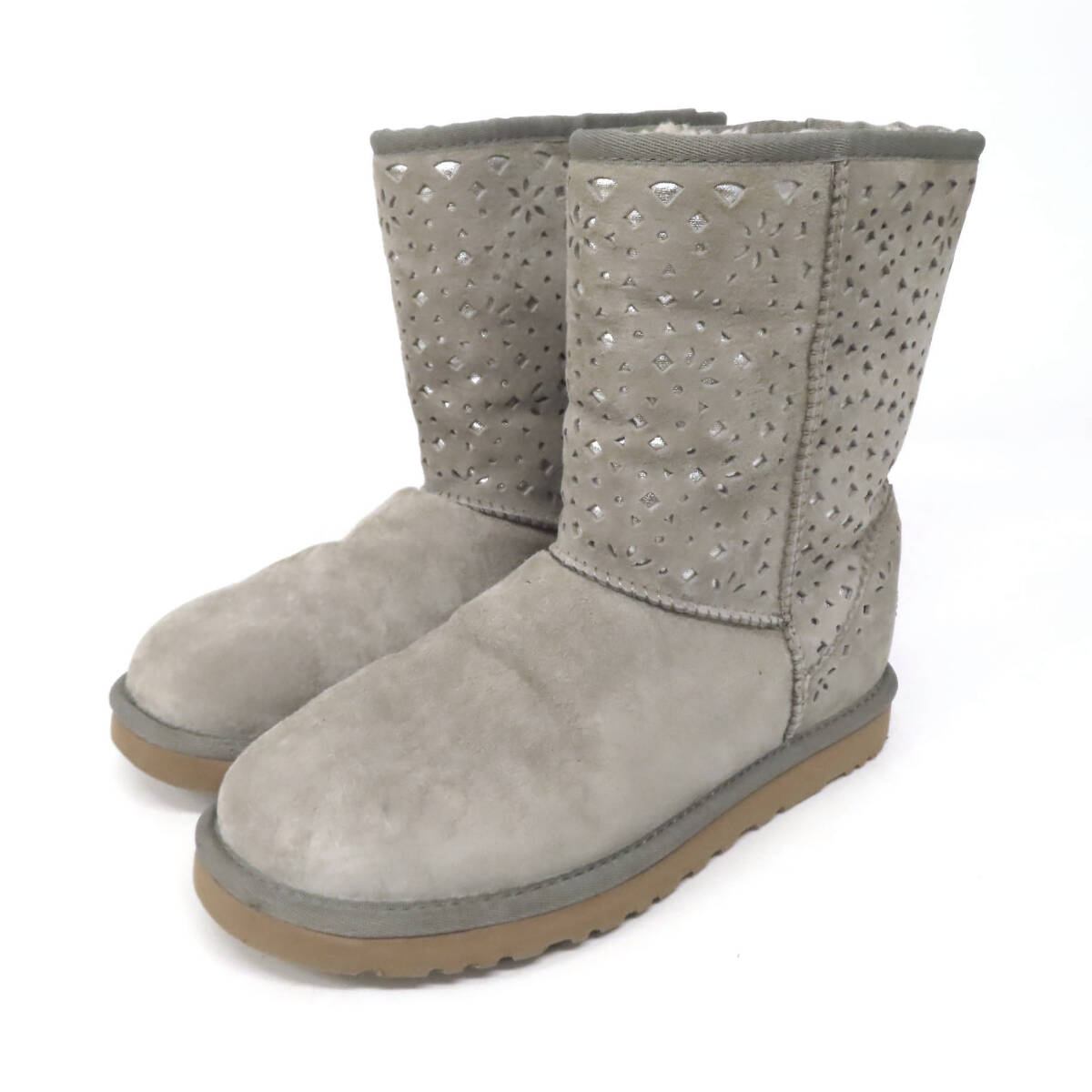 NG25012 UGG アグ クラッシック ショートブーツ フローラ カッティング ムートン シューズ 25cm US8 グレー拍卖