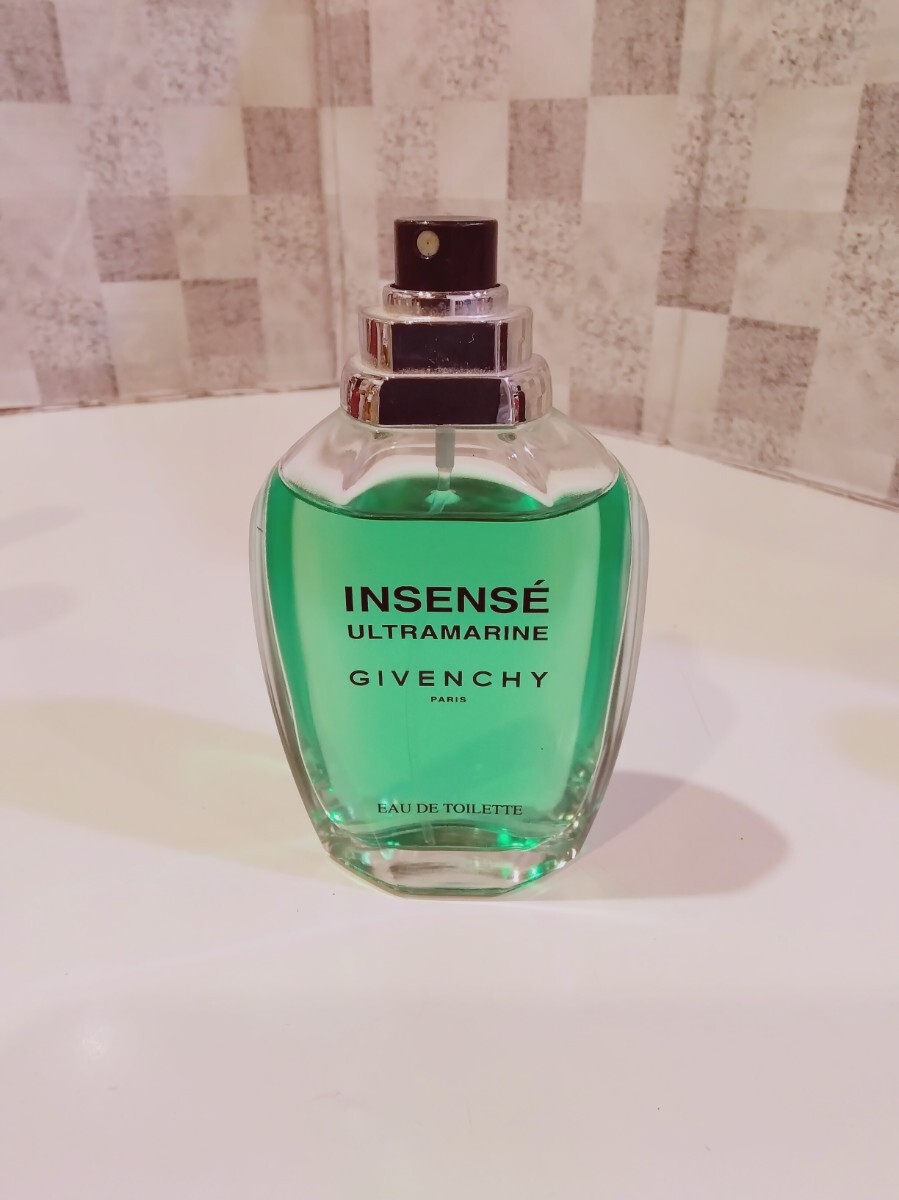 GIVENCHY ジバンシー ウルトラマリン オードトワレ 香水 50ml拍卖