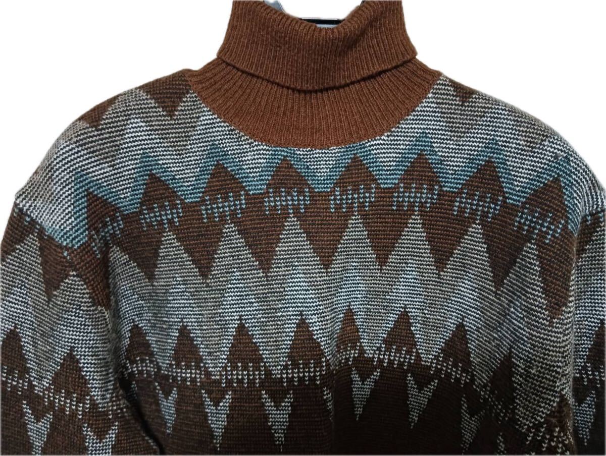 ZARA メンズ タートルネック ニットセーター Lサイズ ブラウン系 幾何学柄 ウール混 美品 秋冬 ザラ カジュアル トレンド 北欧風 ニット拍卖