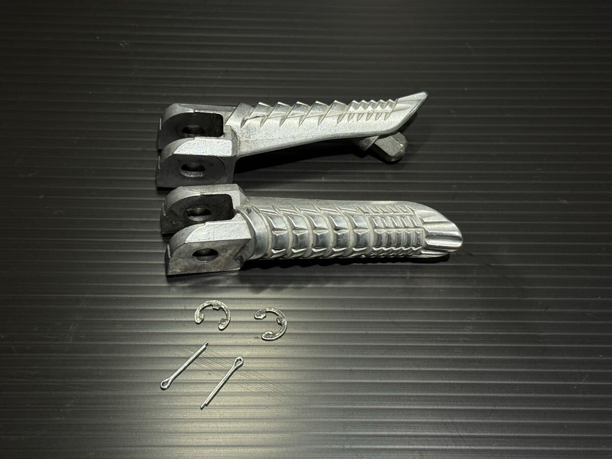 GSX-R600 ステップ!K6 K7 スズキ 純正 中古 バイク 部品 GSX-R750 06年~07年 車検 Genuine拍卖