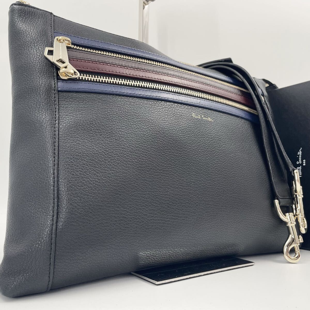 【極美品/A4可】 ポールスミス Paul Smith ショルダーバッグ クラッチ 2way マルチストライプ 斜め掛け メンズ ビジネス レザー ブラック拍卖