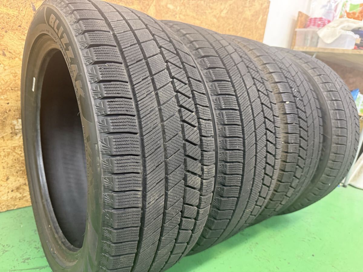 送料無料【バリ山】205/50R17 93Q BRIDGESTONE BLIZZAK VRX3 スタッドレス 21年製造 4本セット インプレッサ オーラ セレナ等拍卖