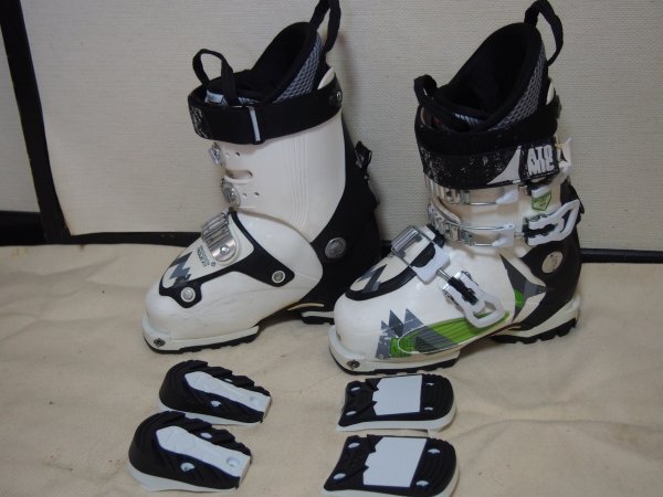 ATOMIC アトミック WAYMAKER TOUR 100 TECH 対応 スキーブーツ 23- 23.5cm #5 バックカントリー 山スキー拍卖