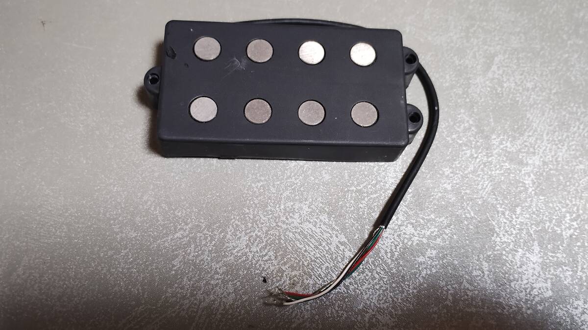 ミュージックマンスティングレイ用ピックアップ4弦用(多分大陸製) その2拍卖