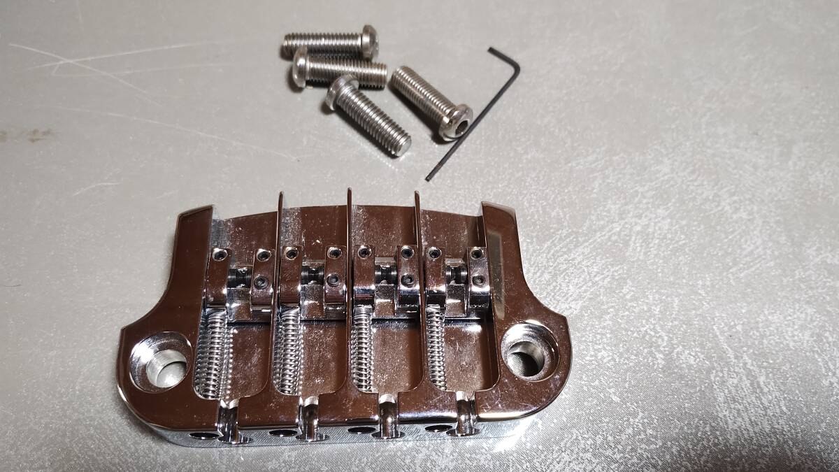 SGベース用 HIP SHOT ( ヒップショット ) / 3 Point Super Tone Bass Bridge Chrome拍卖