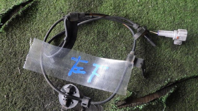 akurudepa H25年 ムーヴ DBA-LA100S ABS 車速 センサー 89543-B2040 フロント左拍卖