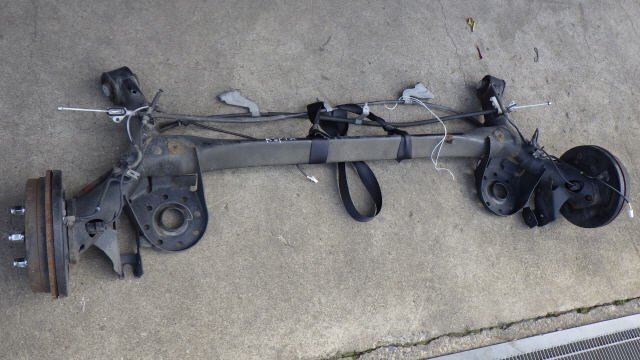 akurudepa H29年 ヴィッツ DBA-KSP130 リア アクスル ビーム 42101-52192拍卖