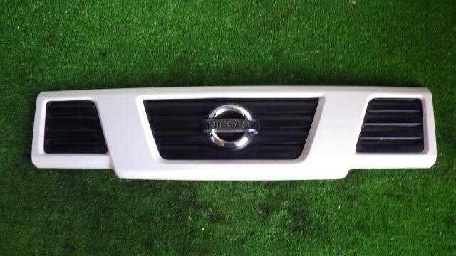 akurudepa H25年 NV100クリッパバン GBD-U72V ラジエータ グリル 62300-6A03M 白 3EN(W37)拍卖