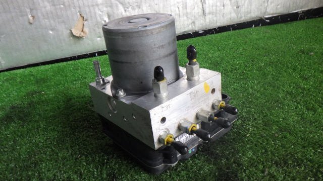 akurudepa H19年 スカイライン DBA-NV36 ABS アクチュエーター ポンプ 47660-JK55A拍卖