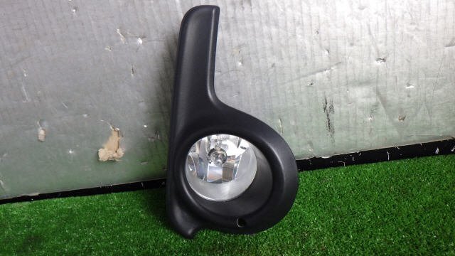 akurudepa H26年 デイズルークス DBA-B21A 右 フォグ ランプ ライト 26154-6A00A ハロゲン バンパー取付タイプ拍卖