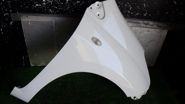 akurudepa H23年 アルト DBA-HA25S 右 フロント フェンダー 57611-64L00 白 26U拍卖