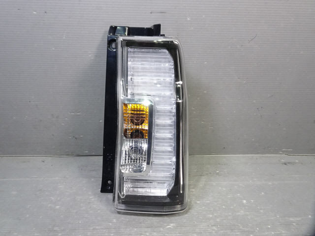 タント DBA-LA600S 右 テール ランプ ライト レンズ 81550-B2690 LED 20516 後期 カスタムトップエディションSA3 1kurudepa拍卖