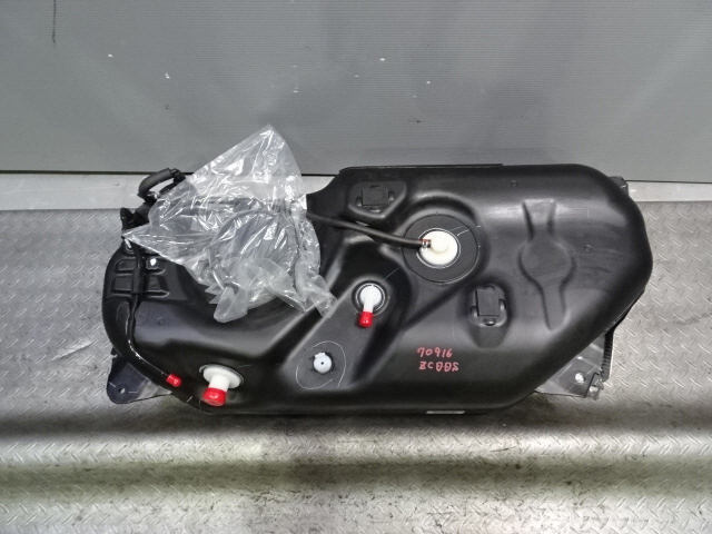 スイフト 5BA-ZCDDS 燃料 フューエル タンク 89101-52R02 令和7年 グレード【XG】 1kurudepa拍卖