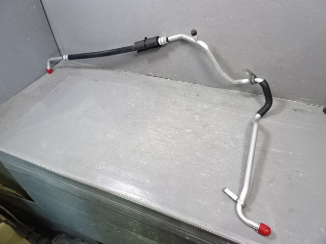 スイフト 5BA-ZCDDS エアコンホース・パイプ 令和7年 グレード【XG】 1本のみ 1kurudepa拍卖