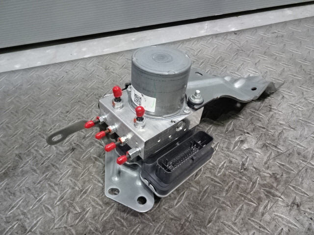 スイフト 5BA-ZCDDS ABS アクチュエーター ユニット 56130-69TA1 令和7年 グレード【XG】 1kurudepa拍卖