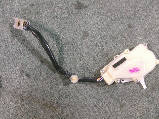 2kurudepa H20年 バモス ホビオ GBD-HJ2 ドアロック ソレノイド 72115-S3A-003 9247拍卖