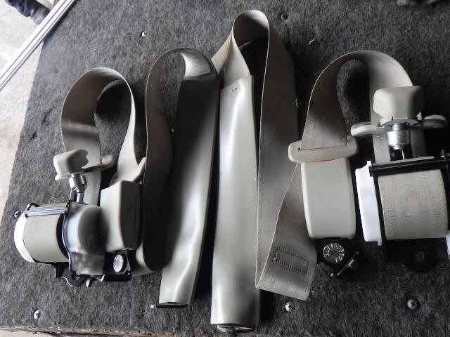 akurudepa R2年 エブリィ HBD-DA17V リア シート ベルト拍卖