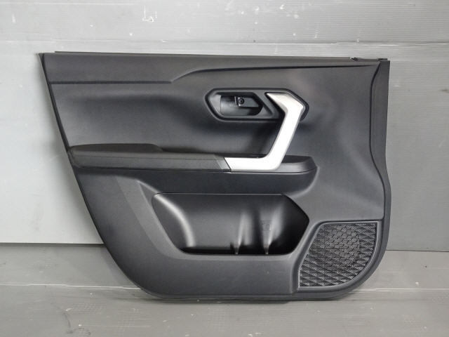 ロッキー 5BA-A200S F フロント 左 ドア 内張り 左前 令和1年 プレミアム 1kurudepa拍卖